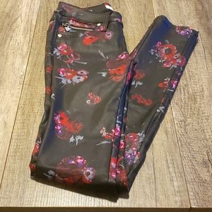 Guess Low Rise Super Skinny Floral Pants